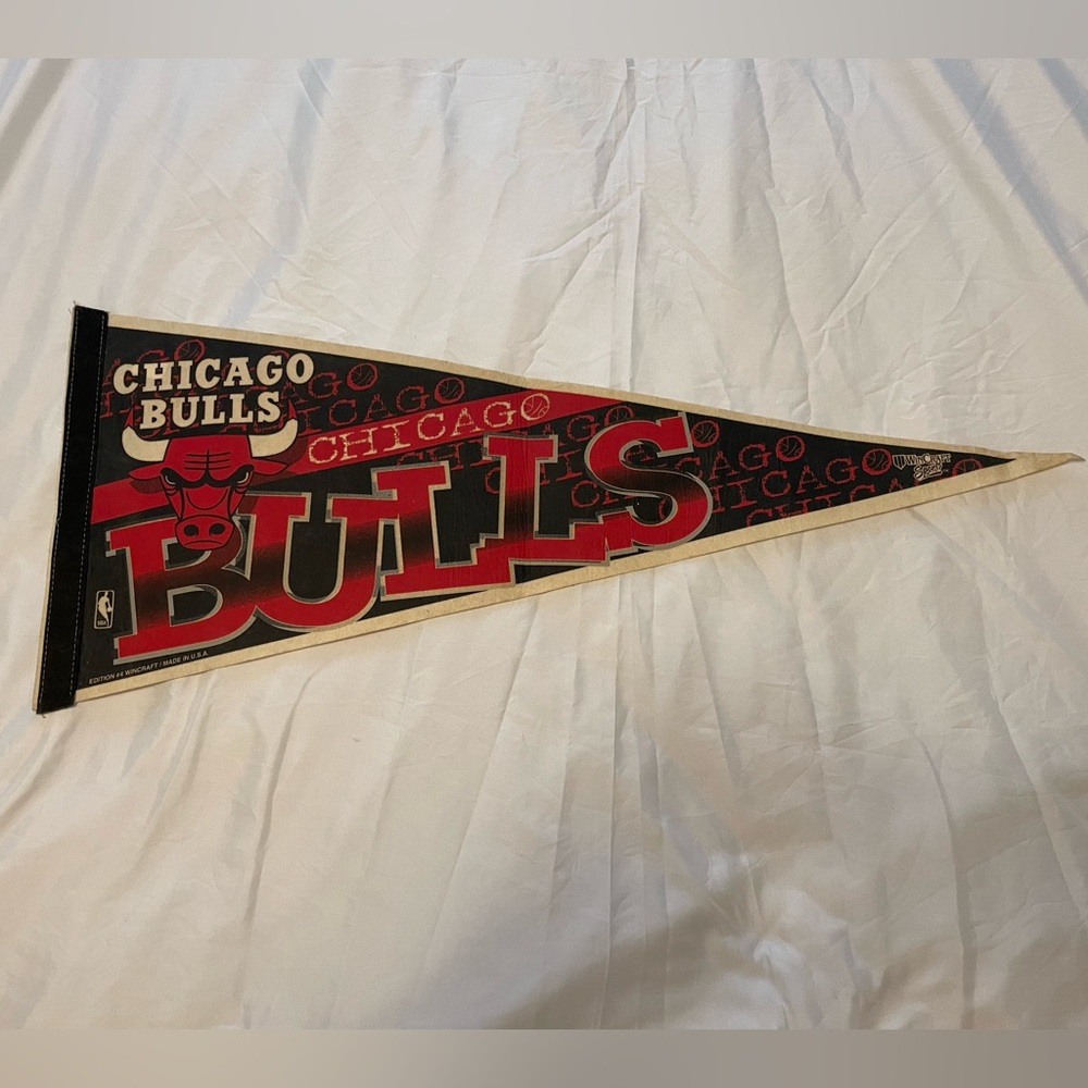 Vintage 90’s Chicago Bulls and vintage 2000 Chicago Cubs pennant flags